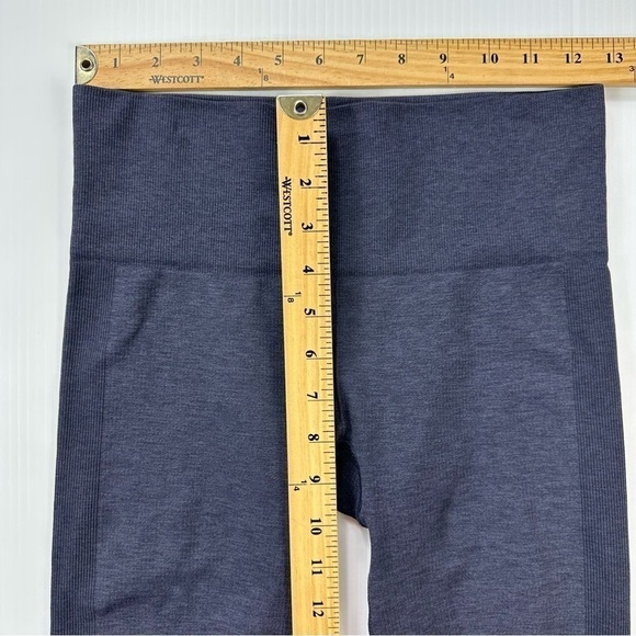 Lululemon Capri Sz S Dark Purple Compression Athletic Yoga - Picture 6 of 11